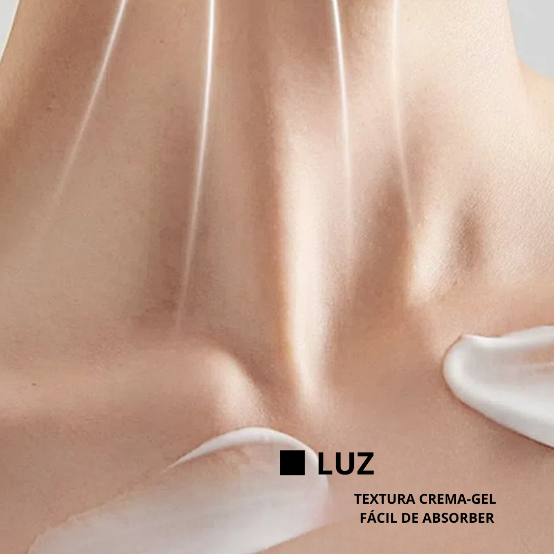 Crema reafirmante y tensora para el cuello para pieles con arrugas